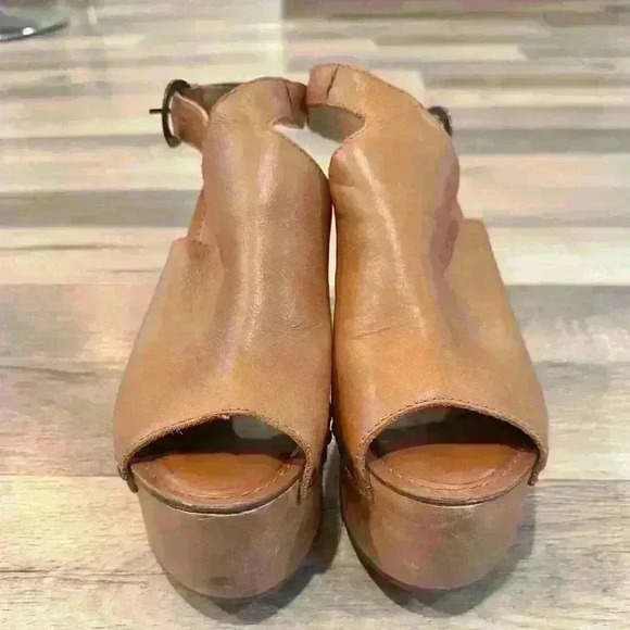 Revolve Matisse Platform Tiegs wedge Heel in Cognac Sz. 8M - Picture 4 of 8